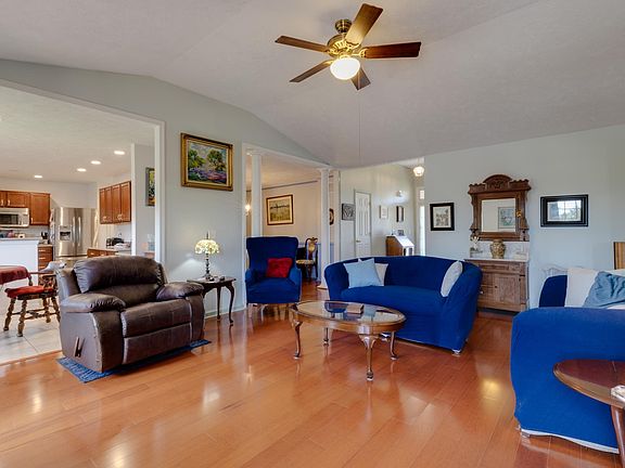 3rd image of 5853 Houndschase Ln