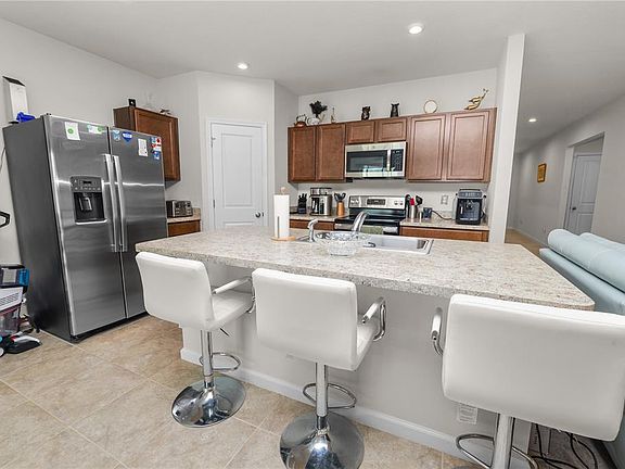 3rd image of 913 EAGLE ROCK TERRACE