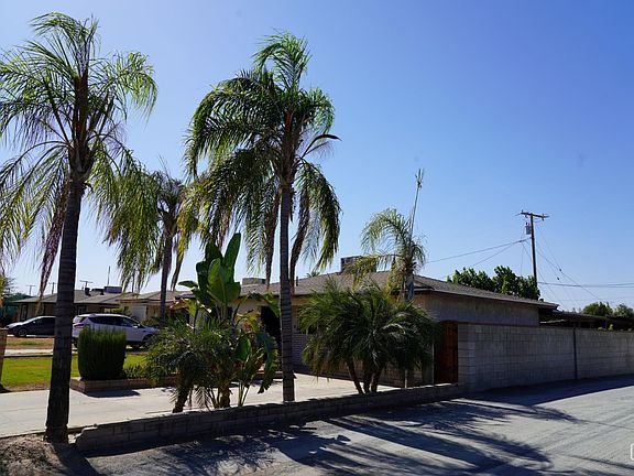 3rd image of 2333 Thomas Way