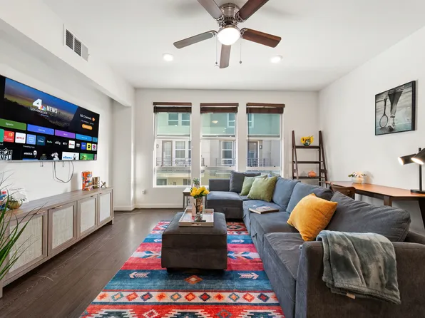 479 Marc Pl Unit F, Azusa, CA 91702