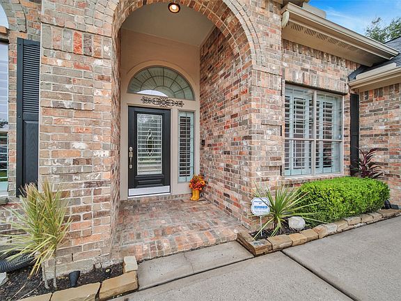 3rd image of 6439 Dylan Springs Ln