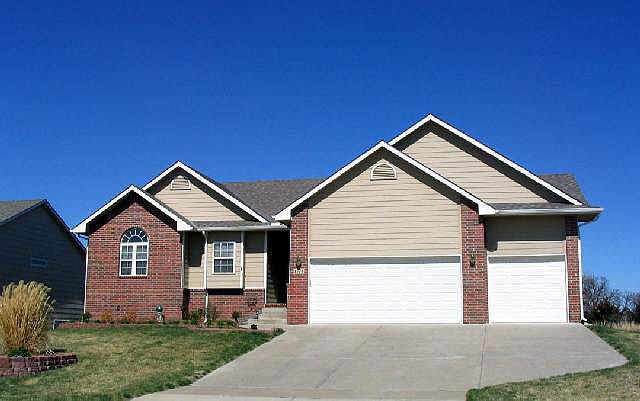 1st image of 1774 Lakeland Dr