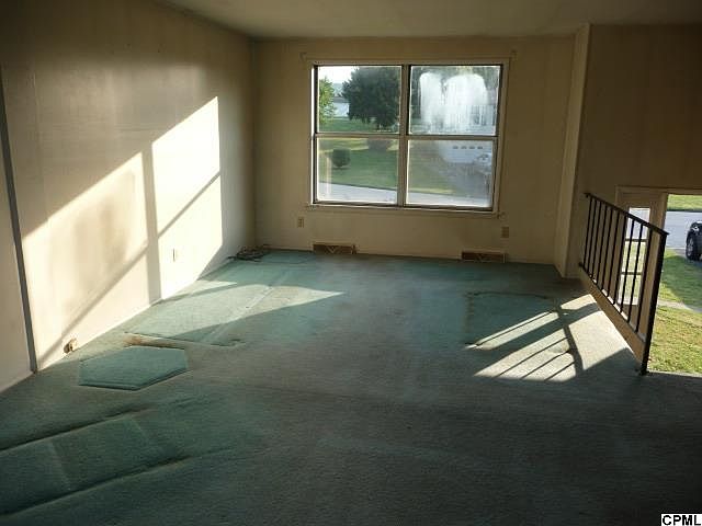 1st image of 810 Maplewood Ave