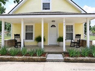 611 E 4th St, Claremore, OK 74017