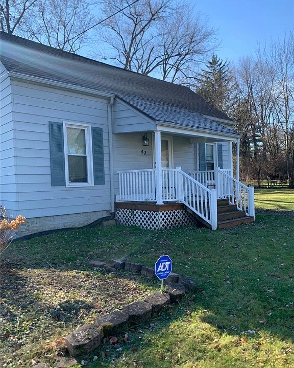 1st image of 43 Meadowbrook Ave