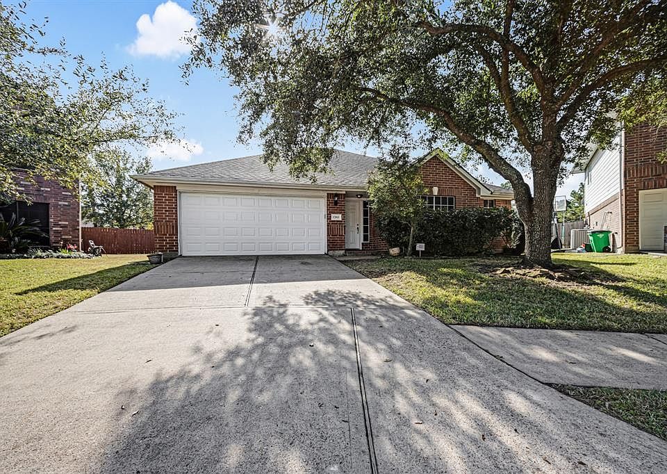 1st image of 12011 Amistad Ct