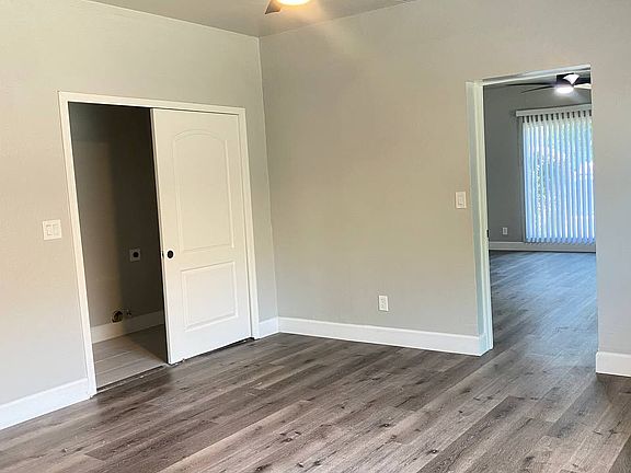 4th image of 519 E Kaweah Ave #2