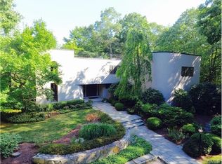 4 Treadwell Ct, Weston, CT 06883