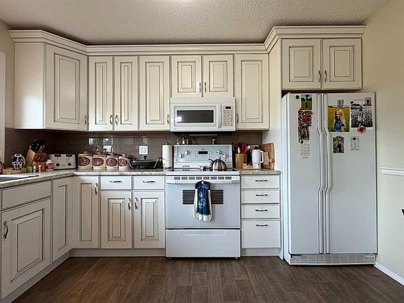 5th image of 607 E 6th Ave