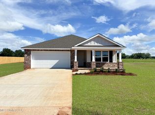 185 Mill Ct, Lucedale, MS 39452