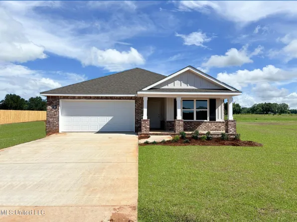 185 Mill Ct, Lucedale, MS 39452