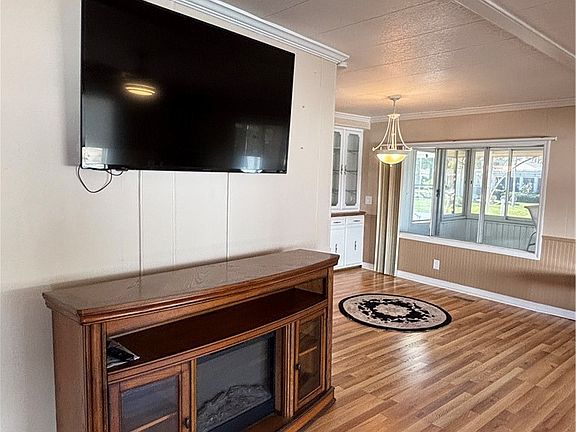 5th image of 5191 Forest Park Dr