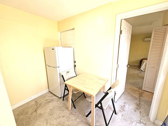 2nd image of 13761 Dawson St