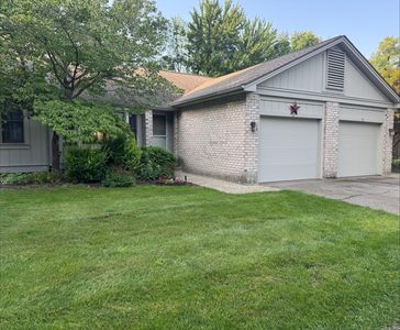33 Skyline Cir NW, Grand Rapids, MI, 49504