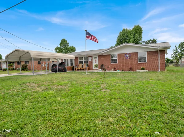 135 Santee Dr, Panama City, FL 32404