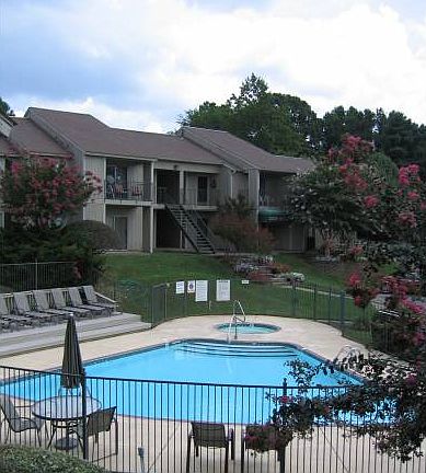 Enjoy the pool/hot tub
