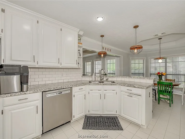 2905 Aztec Ct — Photo 14