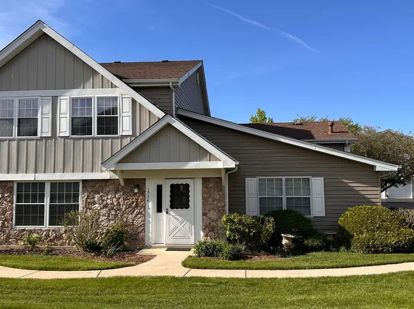 1534 Timber Trl, Wheaton, IL 60189