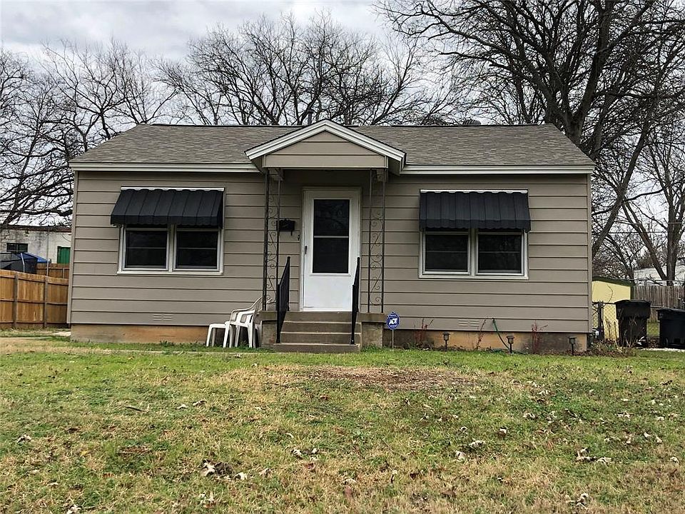 1st image of 4929 Royal Dr