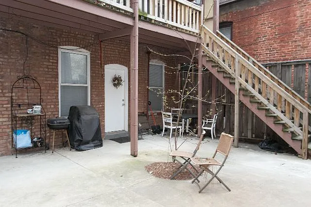 1927 W Schiller St #1 — Photo 20