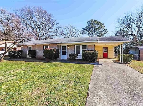 1st image of 207 Stratford Dr