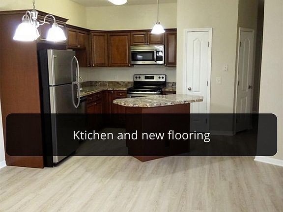 4th image of 1530 Villa Capri Cir APT 101