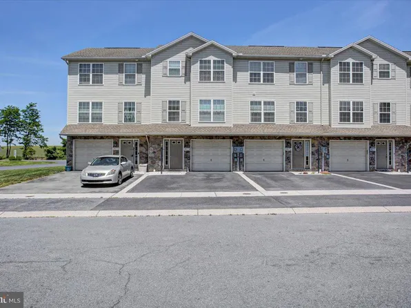 3573 Pinecrest Ct, Fayetteville, PA 17222