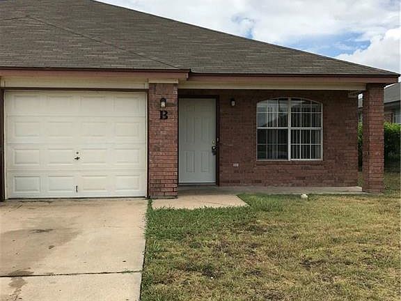 2nd image of 3209 Raven Dr APT B
