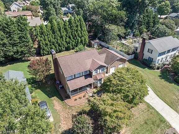 5th image of 3804 Oak Forest Dr