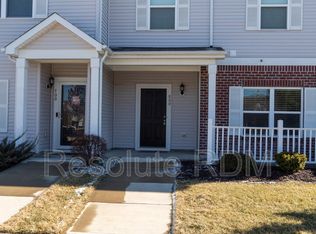 12075 Scoria Dr UNIT 800, Fishers, IN 46038