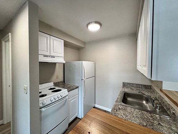 4th image of 430 15th St APT G
