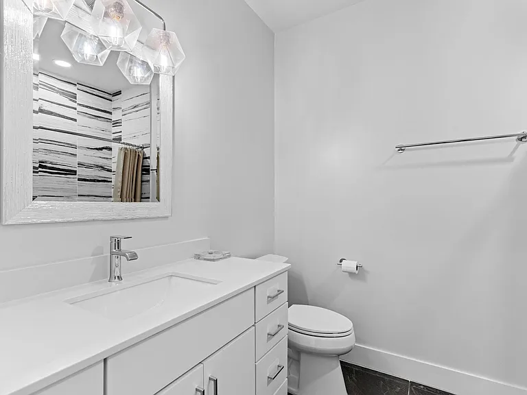 3304 SW 49th Ter — Photo 20