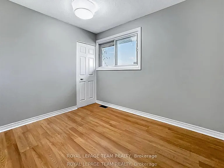 925 Moorvale St #UPPER — Photo 20