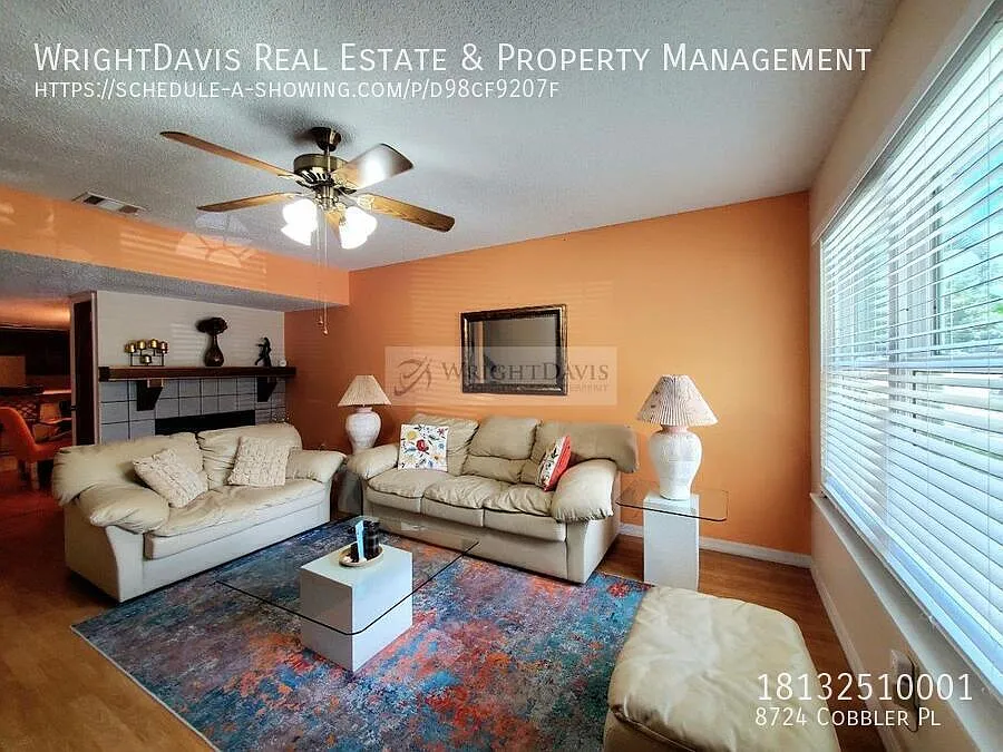 Beautiful 2/2.5 Townhome in Town n Country — Photo 3