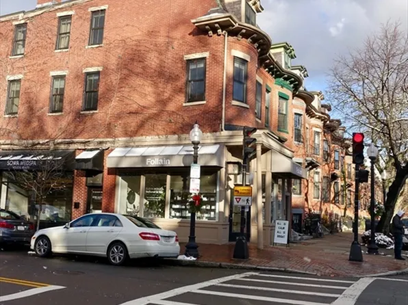 127 Warren Ave, Boston, MA 02116