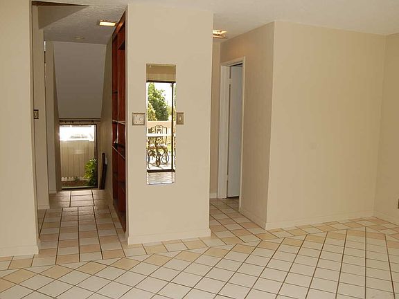 Entryway view 2
