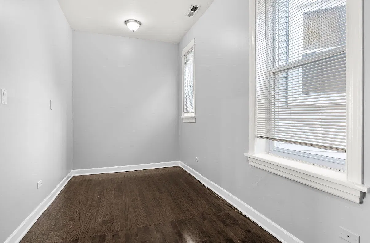 2 bed, 1000 sqft, $2,250 — Photo 4