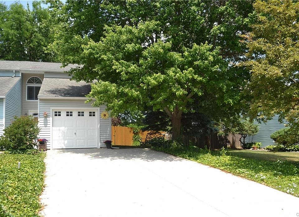 1st image of 8464 Fathom Dr