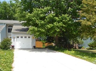 8464 Fathom Dr, Baldwinsville, NY 13027