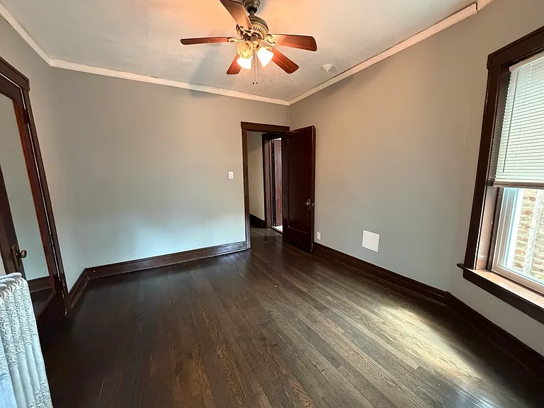 7304 S Emerald Ave #1R — Photo 8
