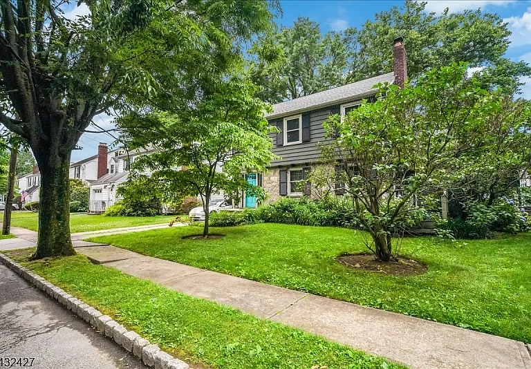 32 Whittier Ter — Photo 37