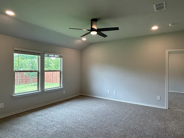 108 Piping Rock Dr — Photo 12