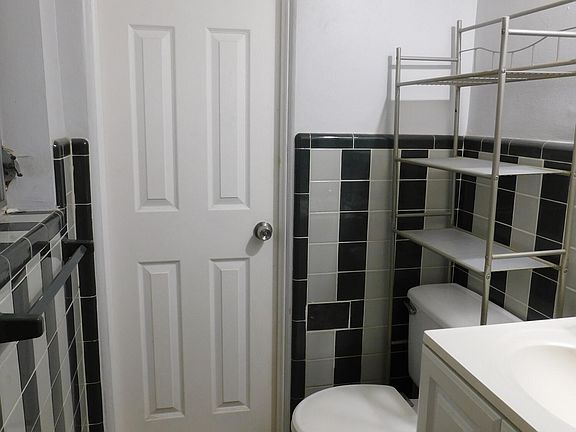 4th image of 3245 Citrus Ct