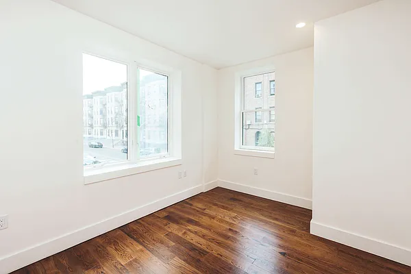Rented by Nooklyn NYC LLC | media 99