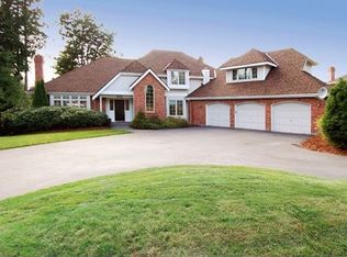 22530 76th Ave SE, Woodinville, WA 98072