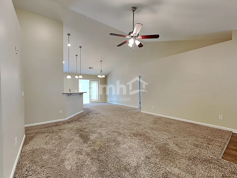 128 Heartstone Cir — Photo 4