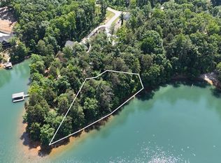 112 Hunter Hill Cir, Six Mile, SC 29682