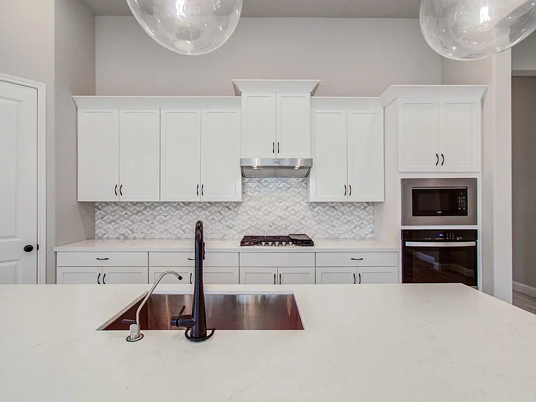 21722 Prickly Caterpillar Ct — Photo 9
