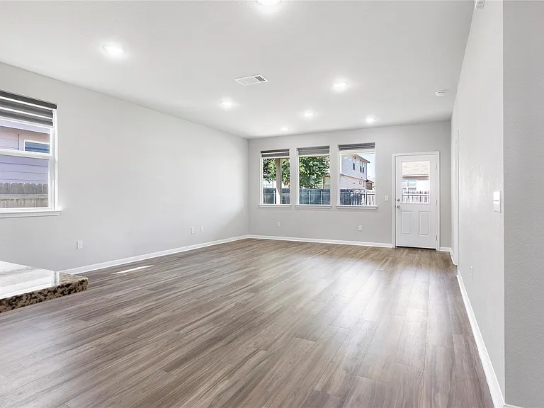 365 Empress Tree Dr — Photo 14