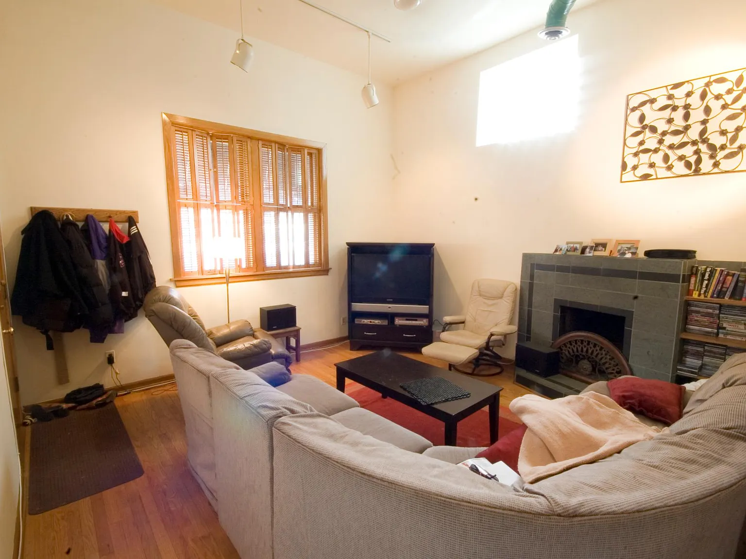 2 bed, $3,895 — Photo 2